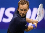 开云足球直播-拉沃尔杯鏖战美网，梅德韦杰夫惊艳四座的简单介绍