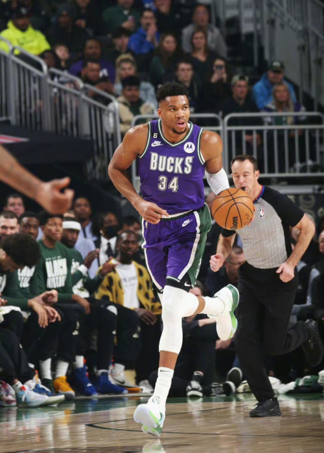 快船绝杀山东队，范弗利特刷新纪录