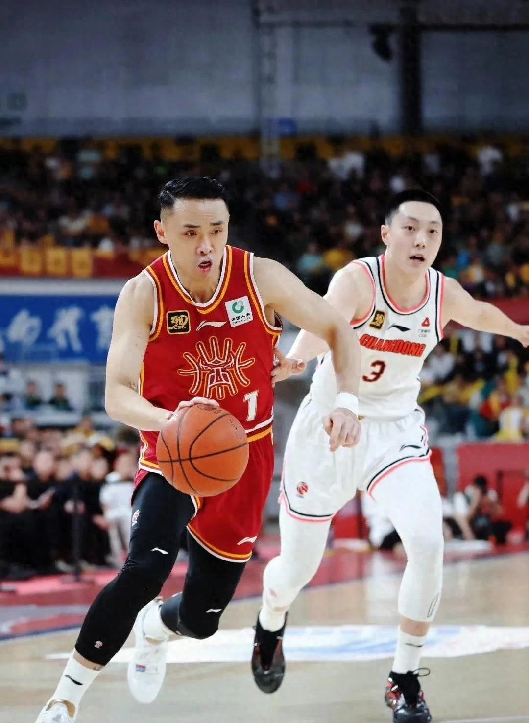 山西男篮客场失利，球队表现不佳需加强训练