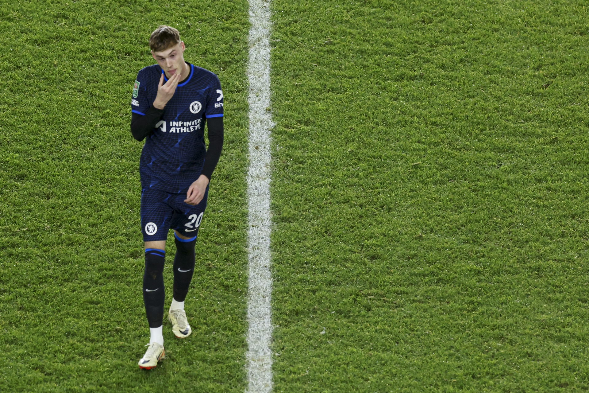 包含切尔西新援展现出色表现，获得主教练赞誉的词条