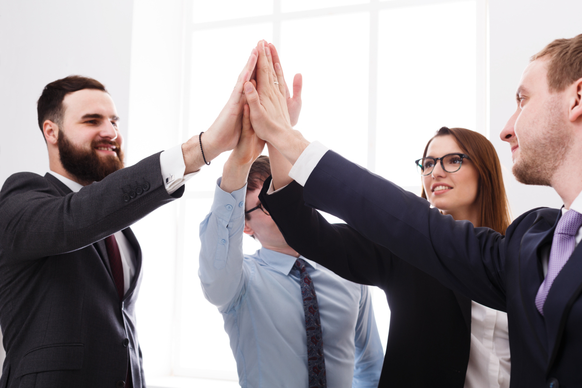 关于超越结合团队协作，掌握胜局立鸭登的信息