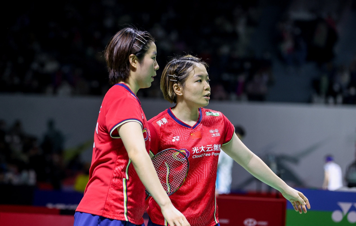 中国队完胜丹麦队，黄鸭组合刷新纪录