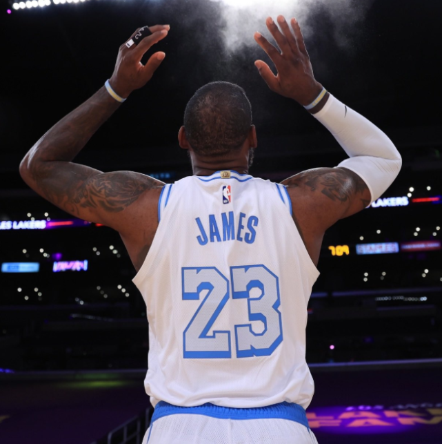 关于IG逆转TSM,Clid一己之力扛起全队的信息 关于IG逆转TSM,Clid一己之力扛起全队的信息