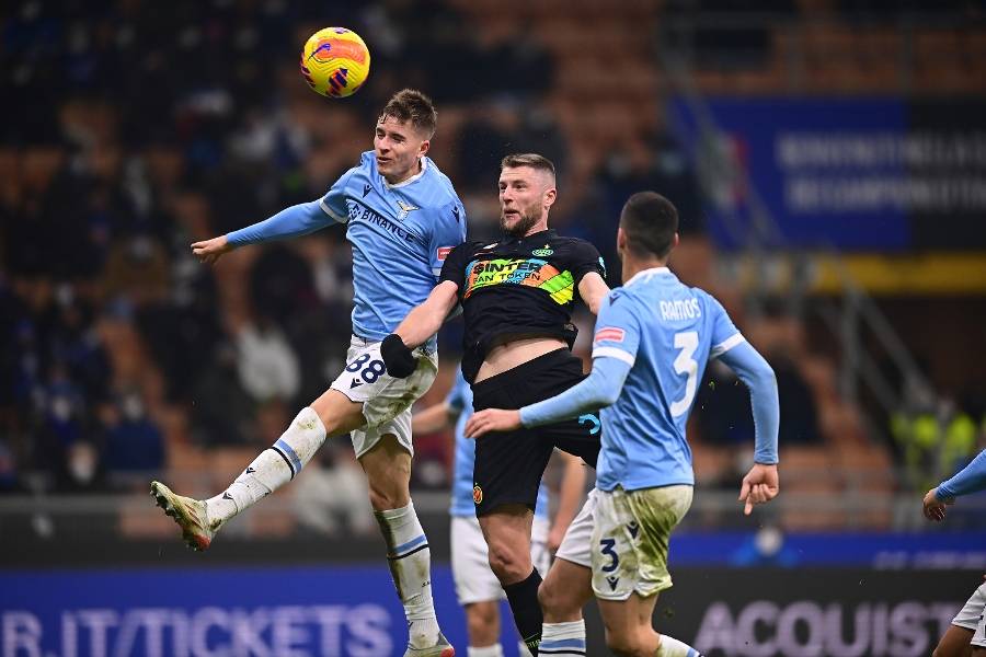 意甲争夺欧冠资格，独行侠破门连胜