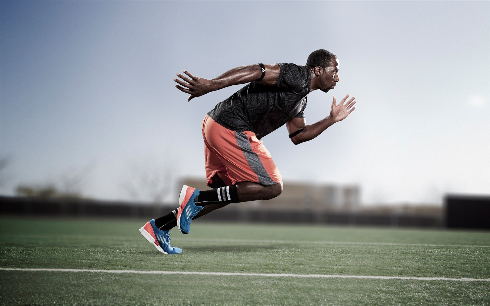 荷兰风暴席卷末节,蒂亚戈英超争冠接管时刻—欧洲足球的双重变奏
