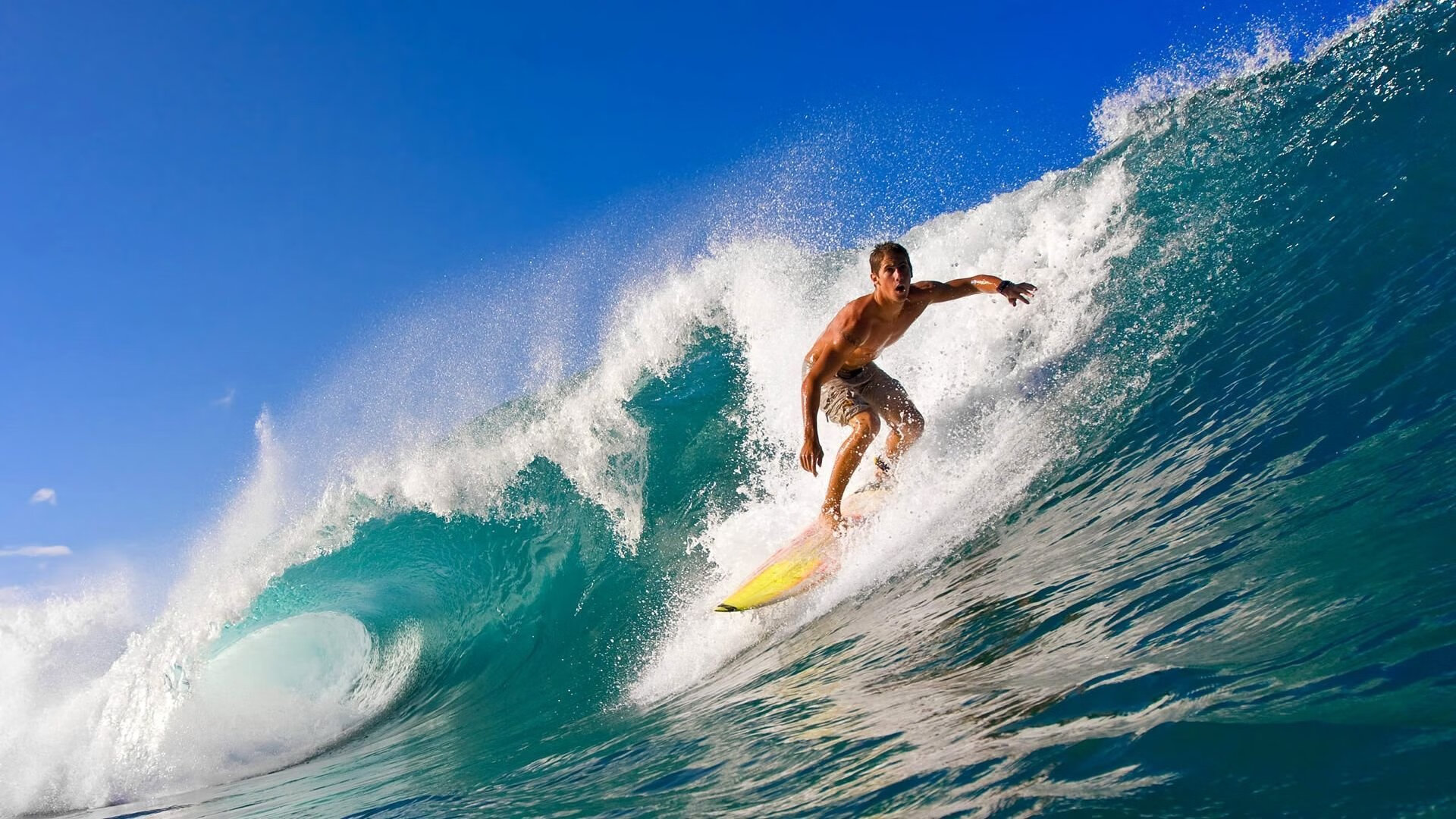 跨界奇迹，当莱万的赛道意志注入秘鲁足球，曼城在F1式争冠中意外翻车