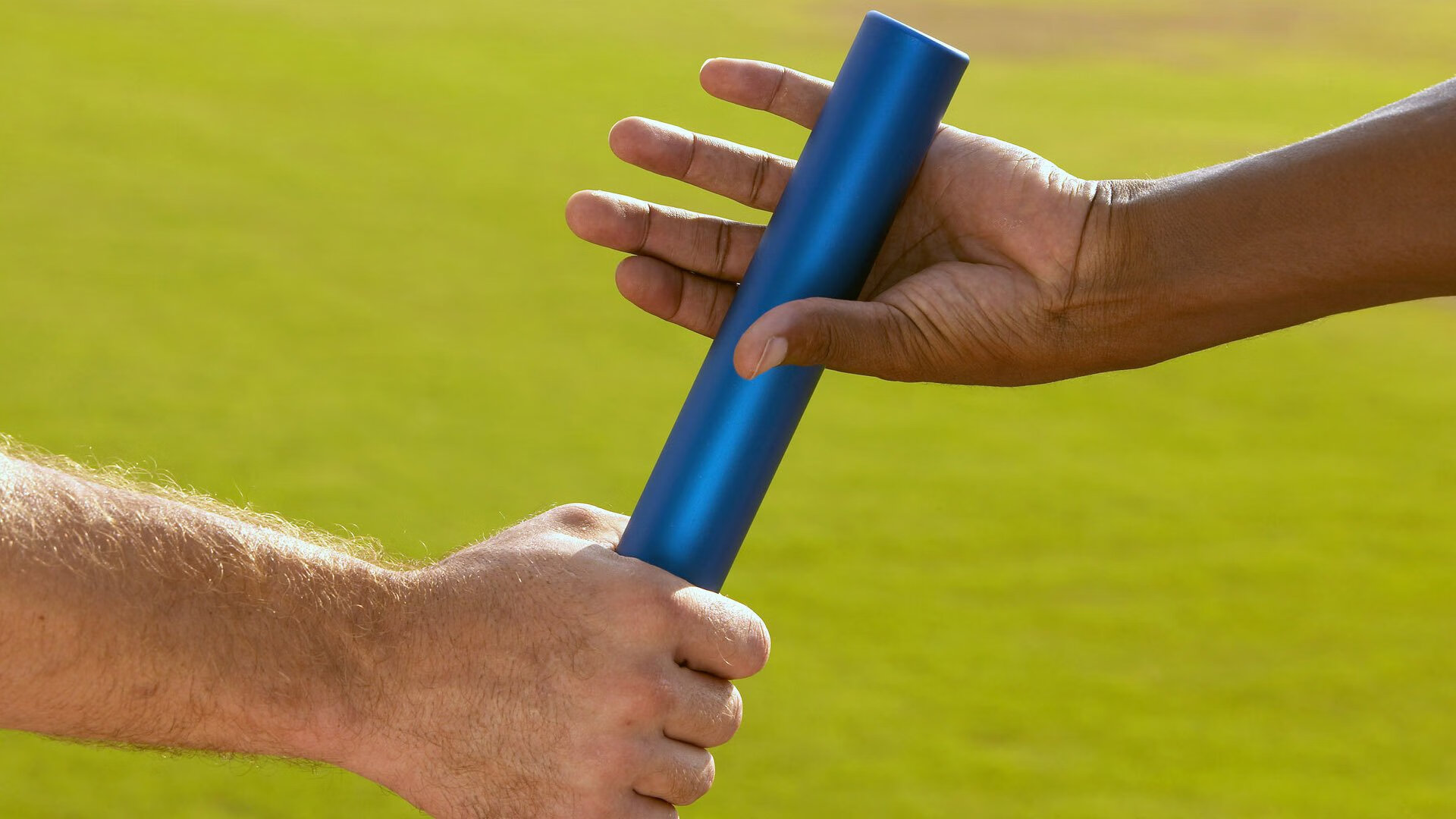 绿茵场与全球棋局，梅西的救赎之路与中国对芬兰的全面优势