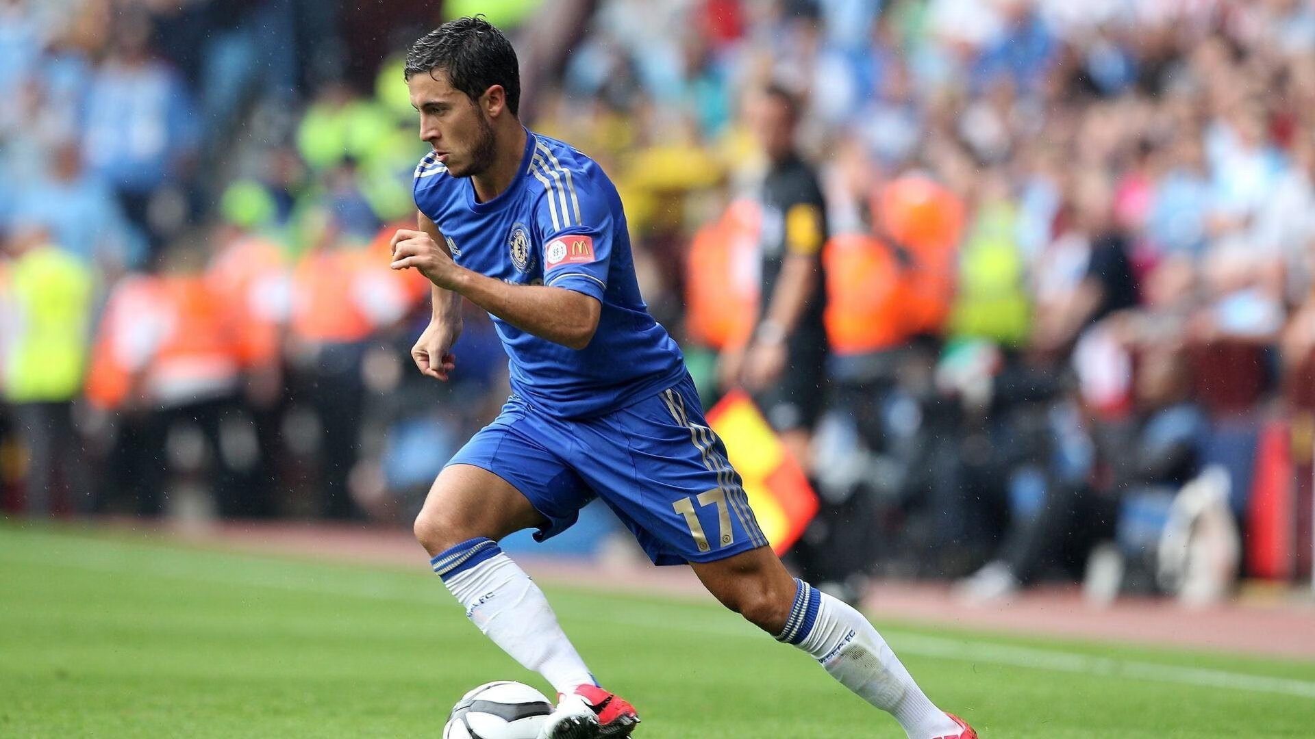 从红土到草地，阿尔卡拉斯扛起全队，温网横扫法网背后的网球哲学革命